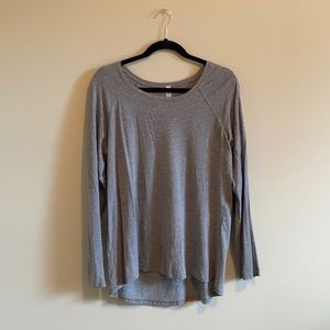 LULULEMON - Long Sleeve Grey Top